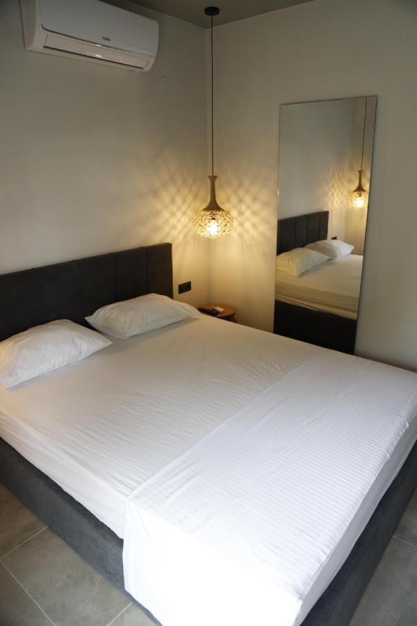 Aelia Boutique Apartments & Rooms Неа-Врасна Экстерьер фото